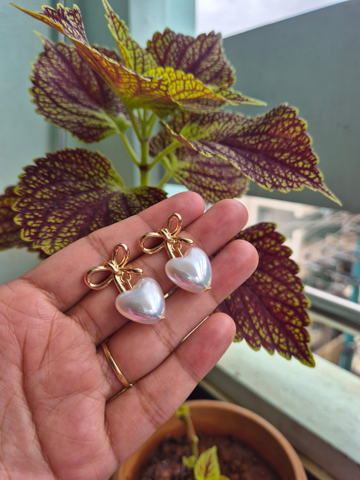 Bow Heart Drop Earring