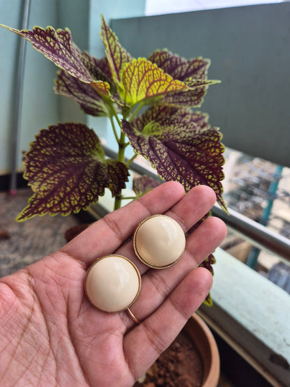 Classic Pearl Stud Earring