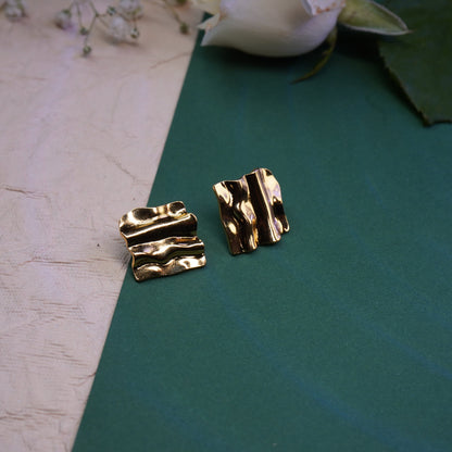 Abstract Textured Design Earring