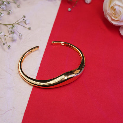 Slim Moulded Bangle