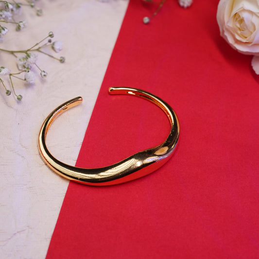 Slim Moulded Bangle