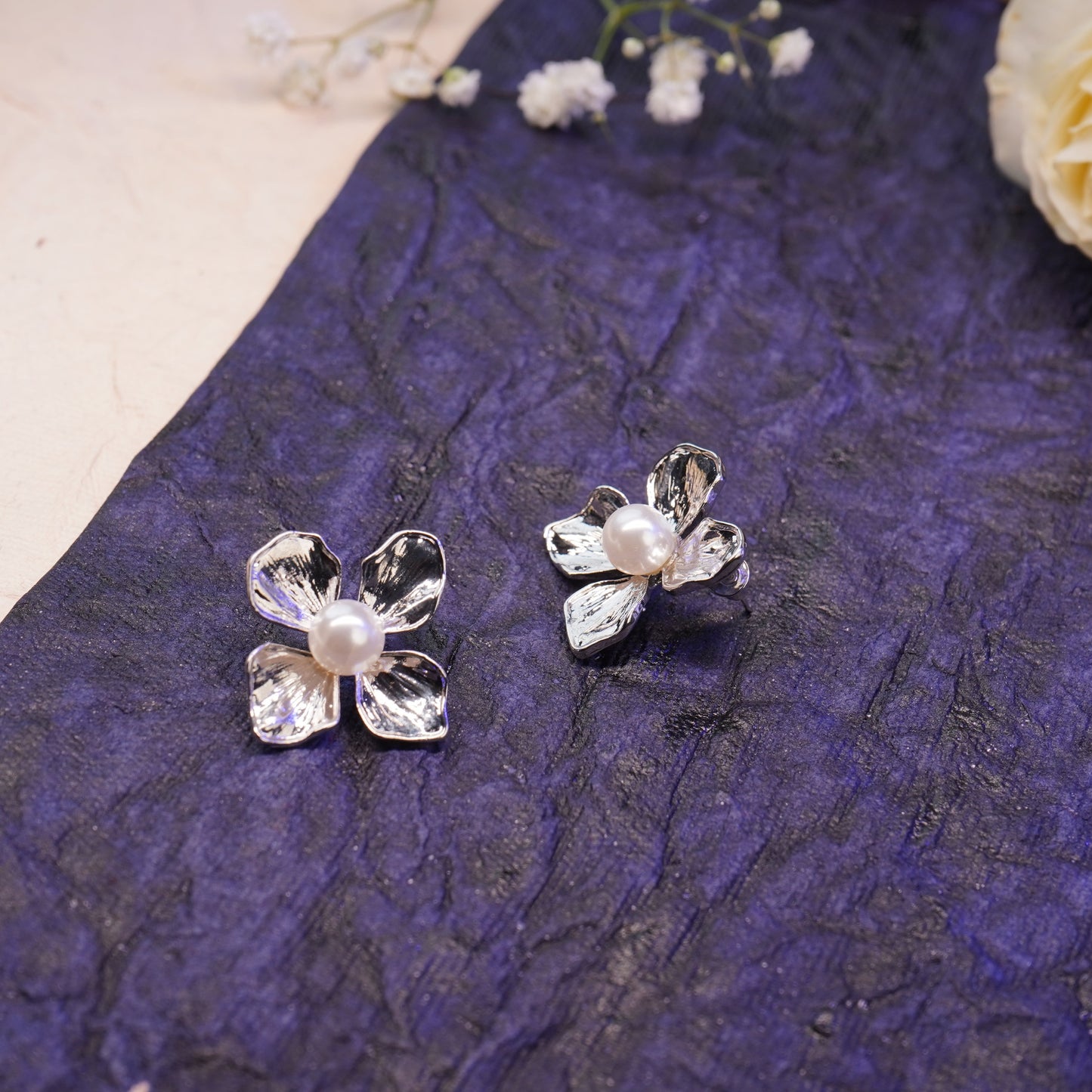 Flower Stud Pearl Earring