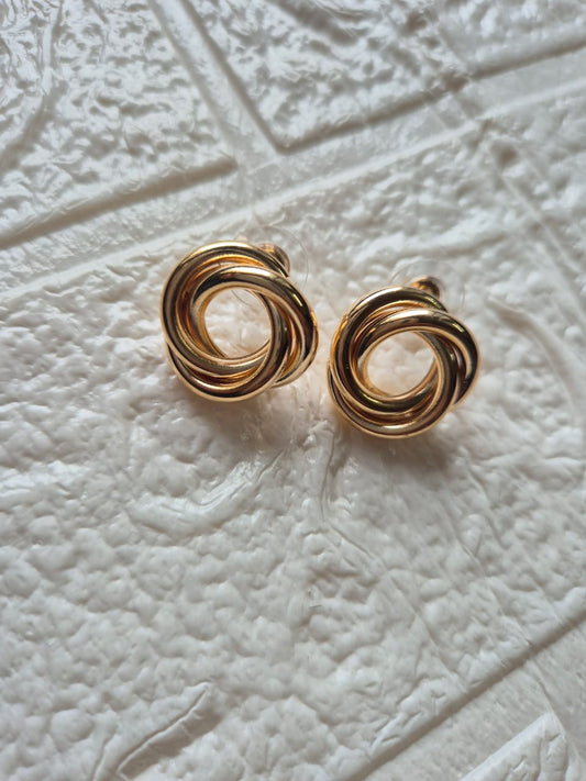 Lunefluer Attractive Gold-Plated Earring