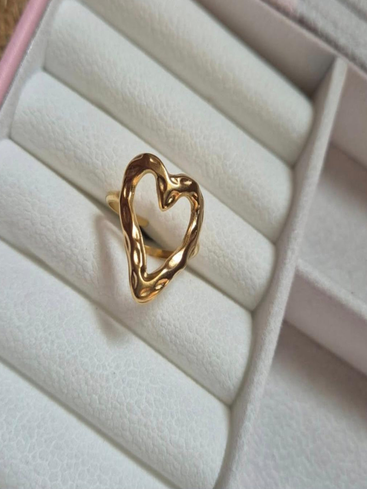 Hollow Heart Ring